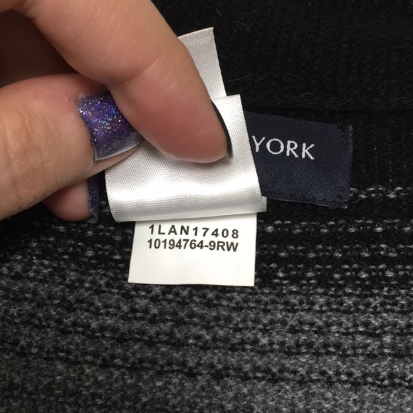 Jones New York Signature Poncho w/toggles + snaps - Picture 13 of 16